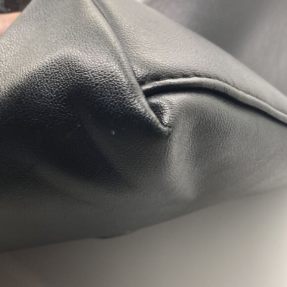 Vera New York Vegan Leather Tote Bag - Picture 9 of 13